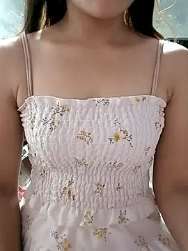 Snapshot of mymy06 chatting on 11-06-25, 06:14 mymy06 online show from 11-06-25, 06:14