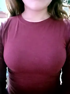 Snapshot of mymy06 chatting on 03-07-26, 11:24 mymy06 online show from 03-07-26, 11:24