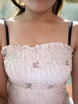 Snapshot of mymy06 chatting on 04-14-26, 04:07 mymy06 online show from 04-14-26, 04:07