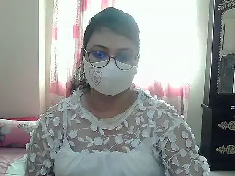 Snapshot of Elena_cruz5 chatting on 09-09-25, 03:50 Elena cruz5 online show from 09-09-25, 03:50