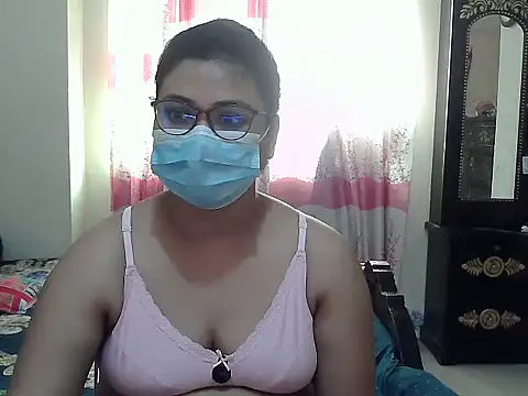 Snapshot of Elena_cruz5 chatting on 09-19-25, 03:41 Elena cruz5 online show from 09-19-25, 03:41