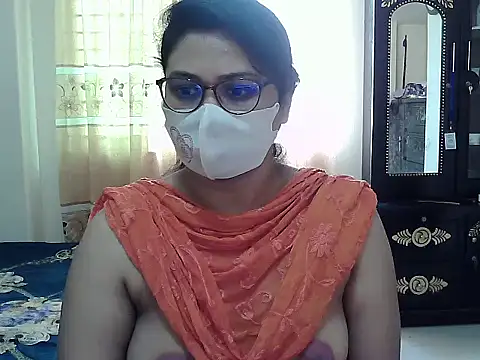 Snapshot of Elena_cruz5 chatting on 10-08-25, 09:51 Elena cruz5 online show from 10-08-25, 09:51