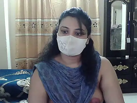 Snapshot of Elena_cruz5 chatting on 10-09-25, 02:37 Elena cruz5 online show from 10-09-25, 02:37