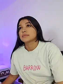 LuciaCollins  online show from 10-04-25, 01:42