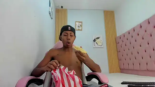 Jax Maliq online show from 10-30-25, 02:24