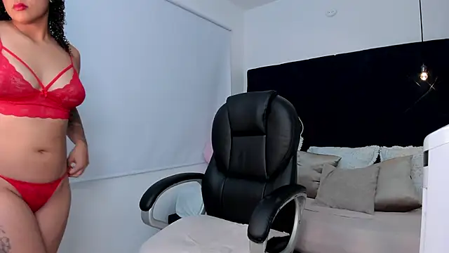 Snapshot of kate_lua chatting on 09-29-25, 12:43 kate lua online show from 09-29-25, 12:43