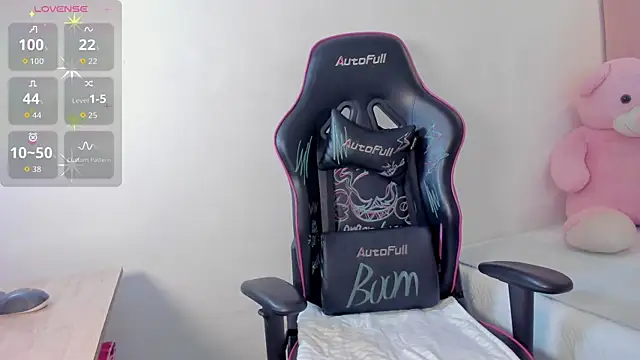 Snapshot of kate_lua chatting on 10-04-25, 01:09 kate lua online show from 10-04-25, 01:09