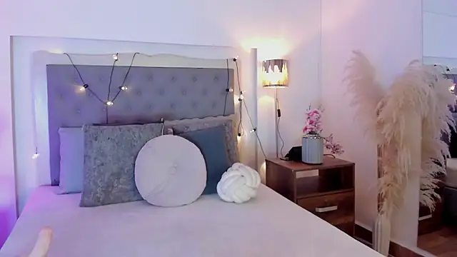 aby smiith  online show from 04-14-26, 07:53