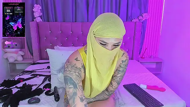 Nayla-Mouna online show from 03-05-26, 07:54