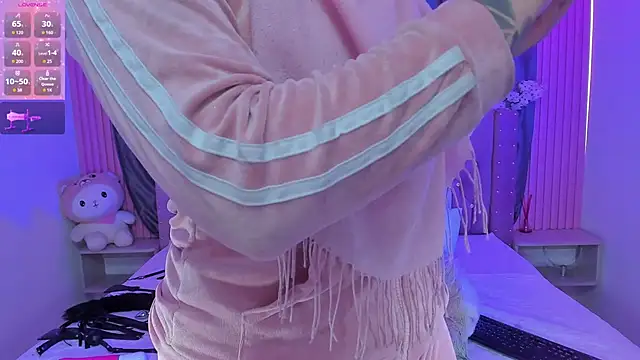 Nayla-Mouna online show from 03-25-26, 07:31