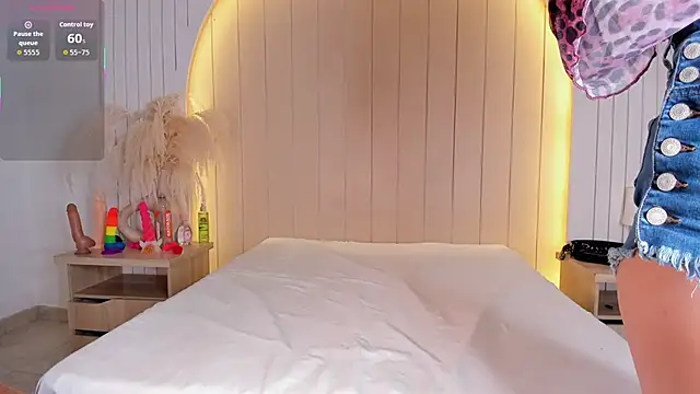 ALICESANDOVAL online show from 04-03-26, 11:30