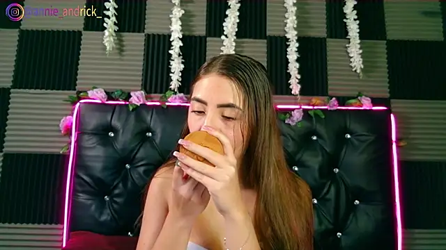  leda swan  online show from 02-20-26, 01:11