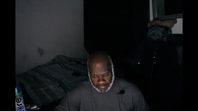 Snapshot of jamalcarter chatting on 12-23-25, 08:45 jamalcarter online show from 12-23-25, 08:45