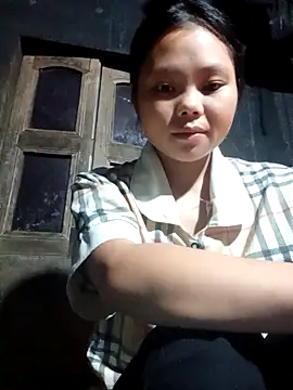 Snapshot of omiu-baby chatting on 09-22-25, 10:34 omiu-baby online show from 09-22-25, 10:34