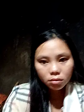 Snapshot of omiu-baby chatting on 10-03-25, 10:29 omiu-baby online show from 10-03-25, 10:29