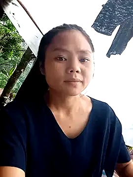 Snapshot of omiu-baby chatting on 10-08-25, 12:41 omiu-baby online show from 10-08-25, 12:41