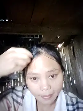 Snapshot of omiu-baby chatting on 10-16-25, 02:01 omiu-baby online show from 10-16-25, 02:01