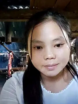 Snapshot of omiu-baby chatting on 10-17-25, 02:15 omiu-baby online show from 10-17-25, 02:15