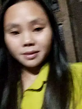 Snapshot of omiu-baby chatting on 10-18-25, 01:12 omiu-baby online show from 10-18-25, 01:12