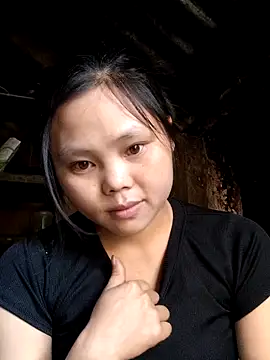 Snapshot of omiu-baby chatting on 04-08-26, 01:27 omiu-baby online show from 04-08-26, 01:27