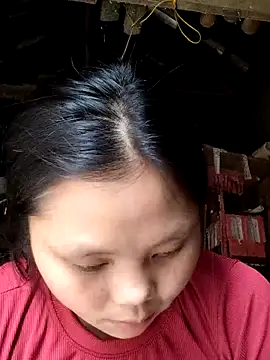 Snapshot of omiu-baby chatting on 04-21-26, 02:51 omiu-baby online show from 04-21-26, 02:51