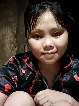 Snapshot of omiu-baby chatting on 05-15-26, 01:07 omiu-baby online show from 05-15-26, 01:07