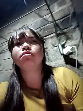 Snapshot of AnHa19 chatting on 10-23-25, 01:32 AnHa19 online show from 10-23-25, 01:32