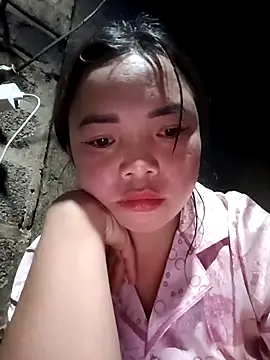 Snapshot of AnHa19 chatting on 11-23-25, 12:38 AnHa19 online show from 11-23-25, 12:38