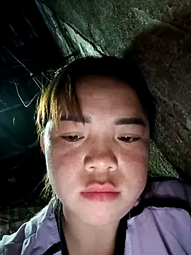 Snapshot of AnHa19 chatting on 12-16-25, 09:36 AnHa19 online show from 12-16-25, 09:36