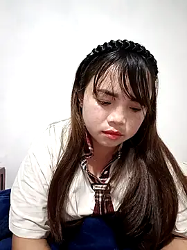 Snapshot of AnHa19 chatting on 01-07-26, 12:29 AnHa19 online show from 01-07-26, 12:29