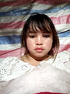 Snapshot of AnHa19 chatting on 01-12-26, 10:26 AnHa19 online show from 01-12-26, 10:26