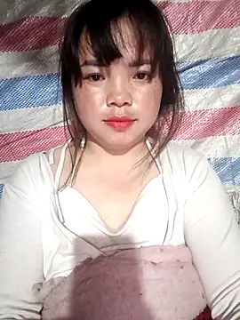 Snapshot of AnHa19 chatting on 03-18-26, 10:35 AnHa19 online show from 03-18-26, 10:35