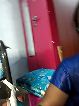Snapshot of umashreetamil chatting on 04-19-26, 06:10 umashreetamil online show from 04-19-26, 06:10