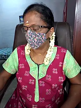 Snapshot of umashreetamil chatting on 04-21-26, 05:39 umashreetamil online show from 04-21-26, 05:39