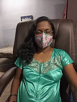 Snapshot of umashreetamil chatting on 06-21-26, 07:11 umashreetamil online show from 06-21-26, 07:11