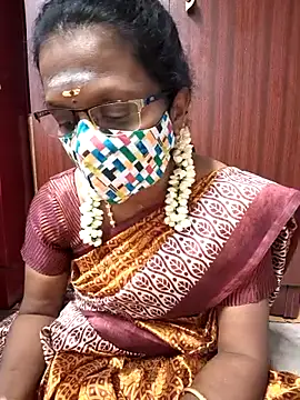 Snapshot of umashreetamil chatting on 06-27-26, 03:06 umashreetamil online show from 06-27-26, 03:06
