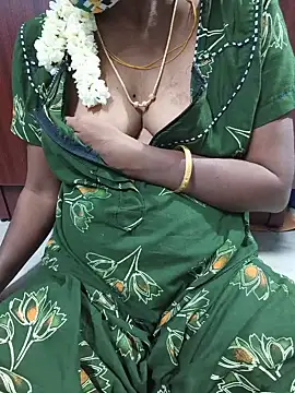 Snapshot of umashreetamil chatting on 06-28-26, 03:12 umashreetamil online show from 06-28-26, 03:12