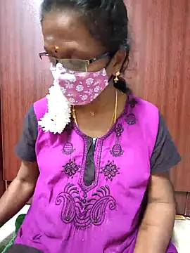 Snapshot of umashreetamil chatting on 08-04-26, 04:53 umashreetamil online show from 08-04-26, 04:53