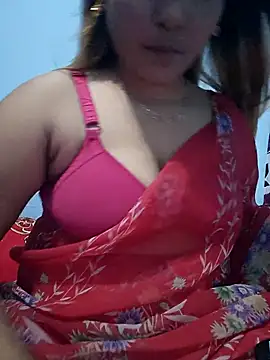 Snapshot of Arohi_51 chatting on 09-25-25, 04:11 Arohi 51 online show from 09-25-25, 04:11