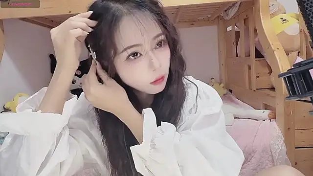 Snapshot of Sue101010 chatting on 11-01-25, 01:13 Sue101010 online show from 11-01-25, 01:13