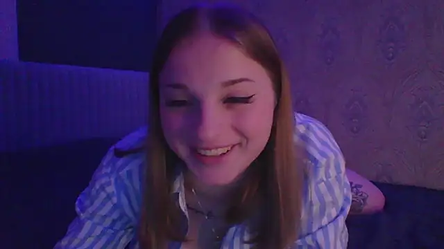 Snapshot of Star_Girlish chatting on 12-21-25, 08:38 Star Girlish online show from 12-21-25, 08:38