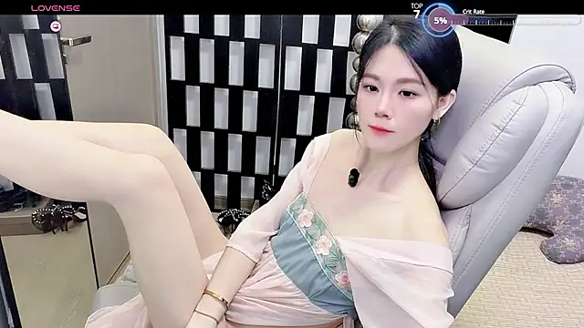 Yueyue-MM online show from 07-14-26, 02:05