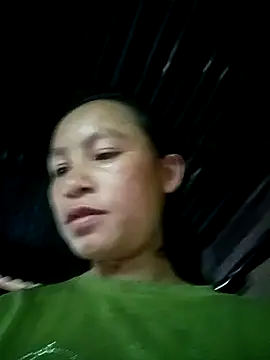 Snapshot of simi-lucy chatting on 09-24-25, 01:20 simi-lucy online show from 09-24-25, 01:20