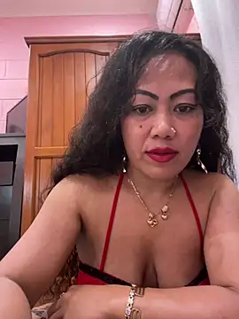 Snapshot of Lindarossyta chatting on 07-19-26, 07:17 Lindarossyta online show from 07-19-26, 07:17