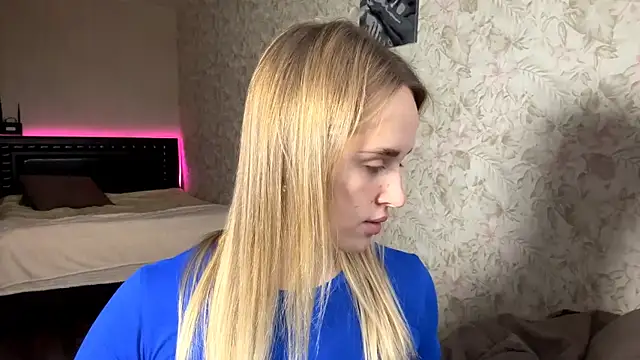 ElisabetLorney online show from 11-18-25, 08:08