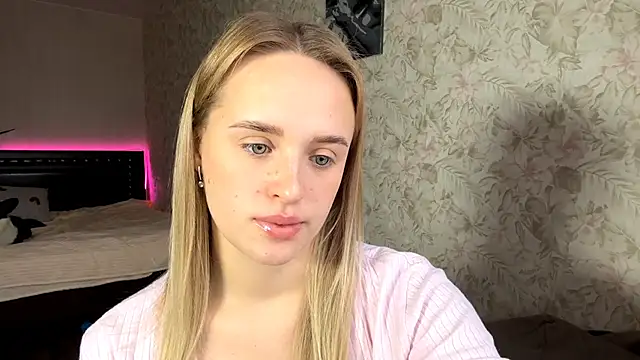 ElisabetLorney online show from 11-24-25, 08:03