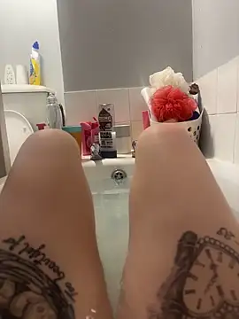 ChelseaSummerr online show from 10-14-25, 08:20