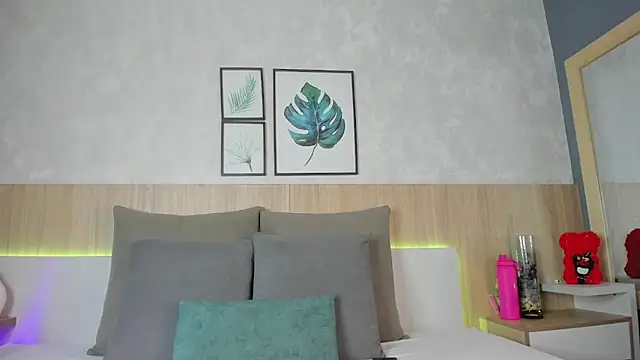 mia gate online show from 12-03-25, 11:30