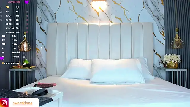 Snapshot of AariaLove chatting on 11-20-25, 05:56 AariaLove online show from 11-20-25, 05:56