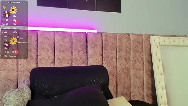 Niicolle Evanss online show from 01-11-26, 12:54